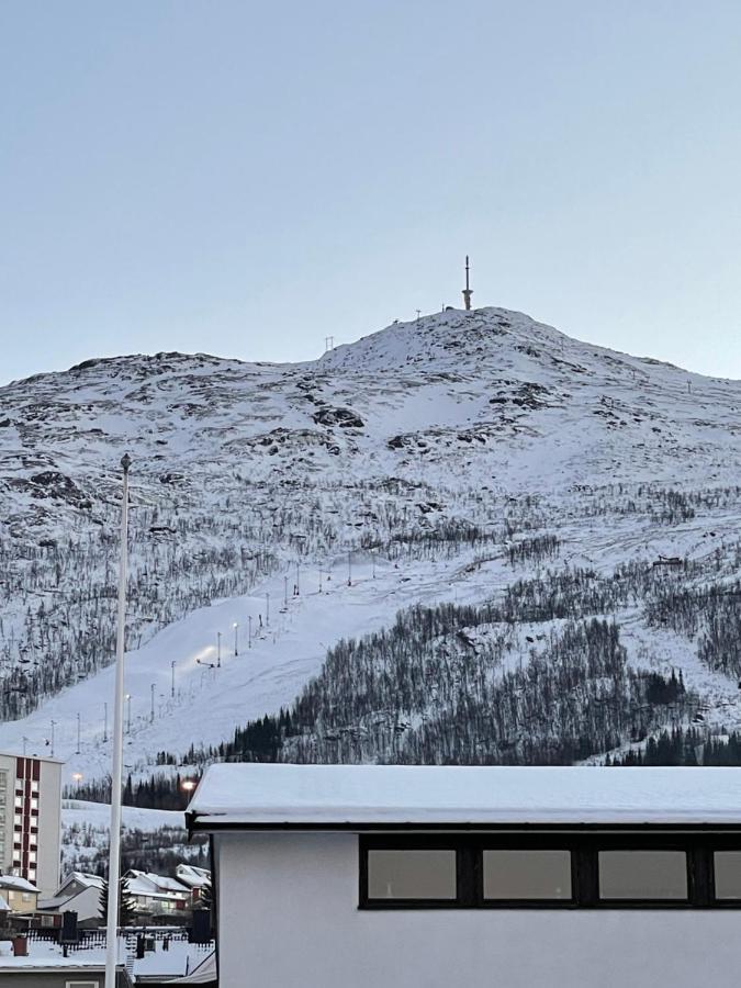 Stetind - Modern Apartment With Free Parking Narvik Exteriér fotografie